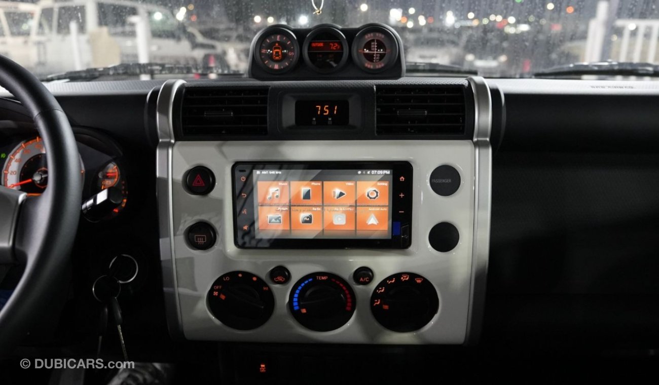 تويوتا إف جي كروزر 2023 TOYOTA FJ CRUISER  4.0L V6- PETROL WITH CRAWL SYSTEM, 4WD ,CRUISE CONTROL, SCREEN,  COMPRESSOR