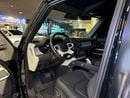 لاند روفر ديفندر 90 SE P300 SE P300