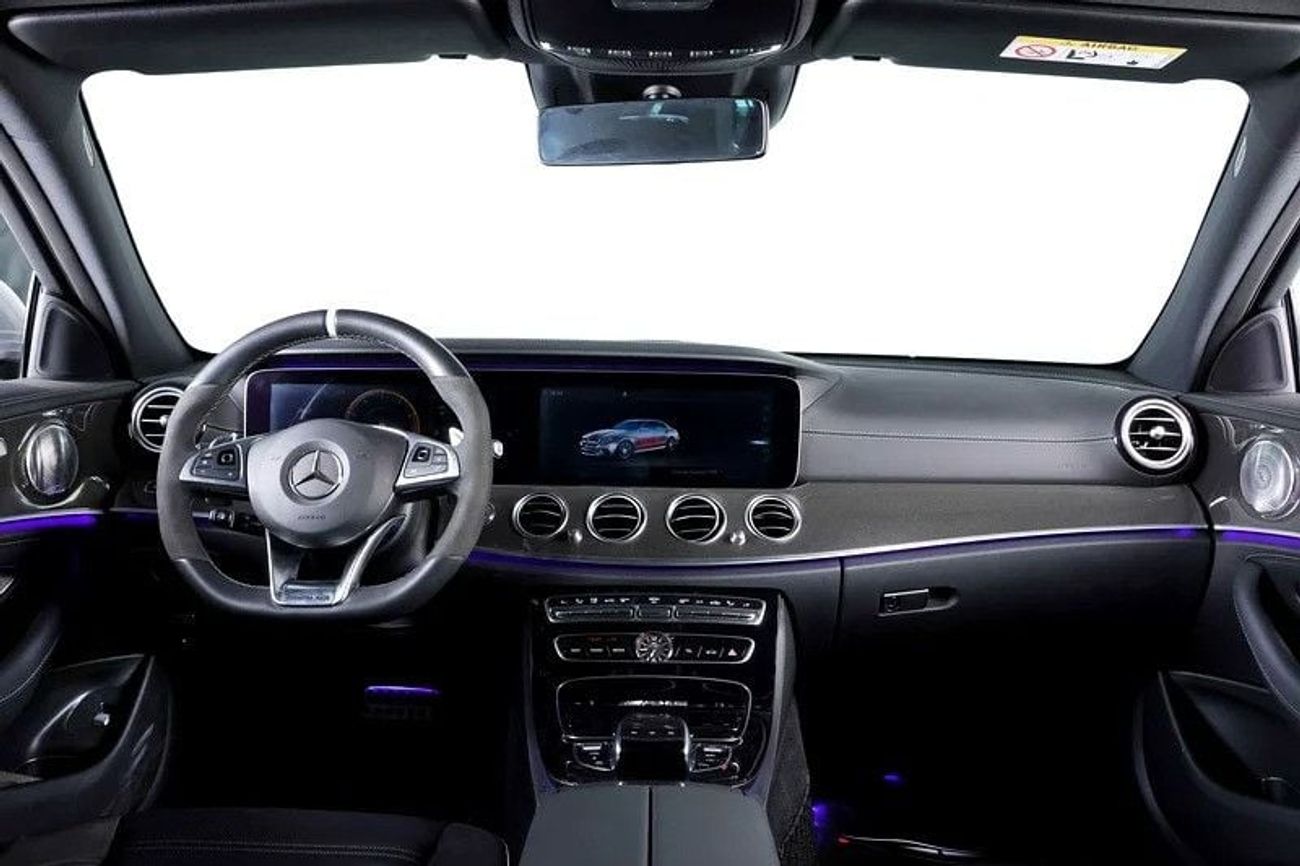 Mercedes-Benz E 63 S AMG Std 4.0L