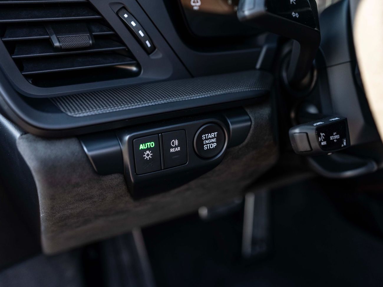 Porsche 911 Carrera GTS 3.0L (450 HP) Convertible