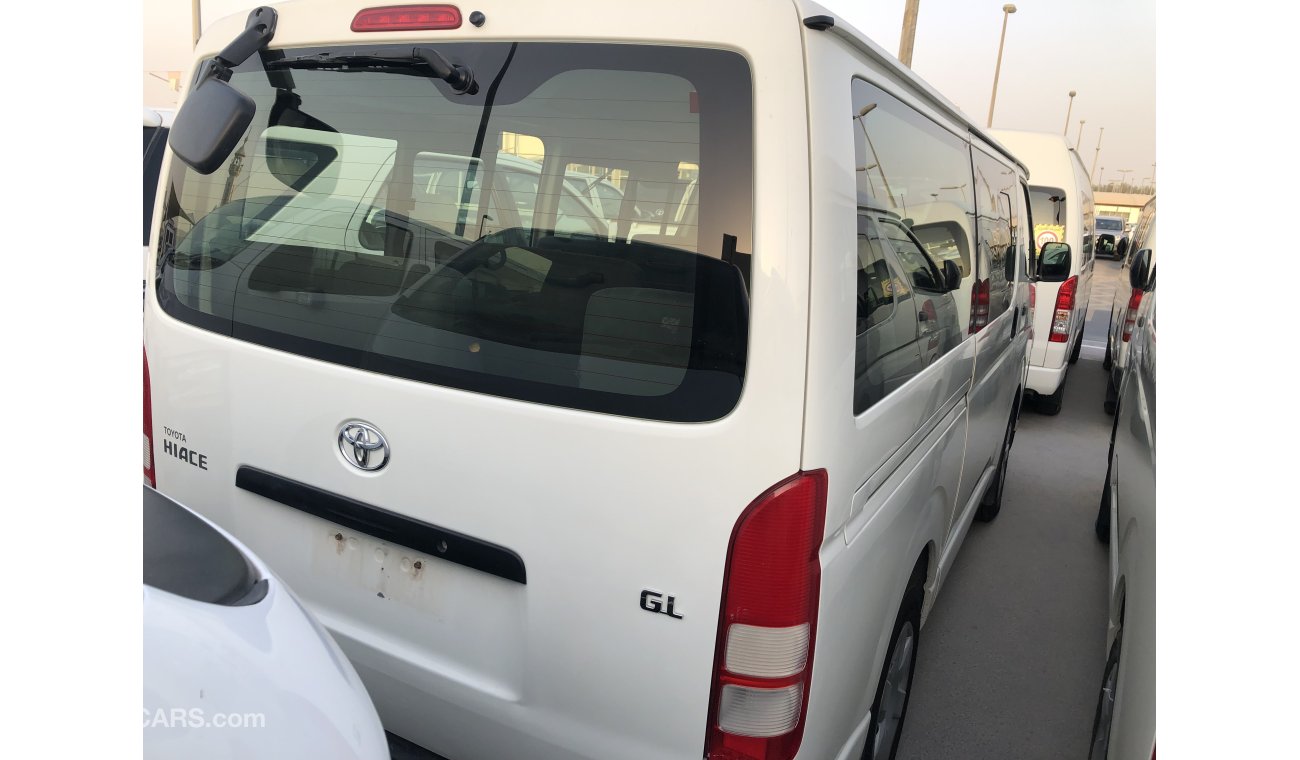 Toyota Hiace 13 str,model:2015.Excellent condition with low mileage