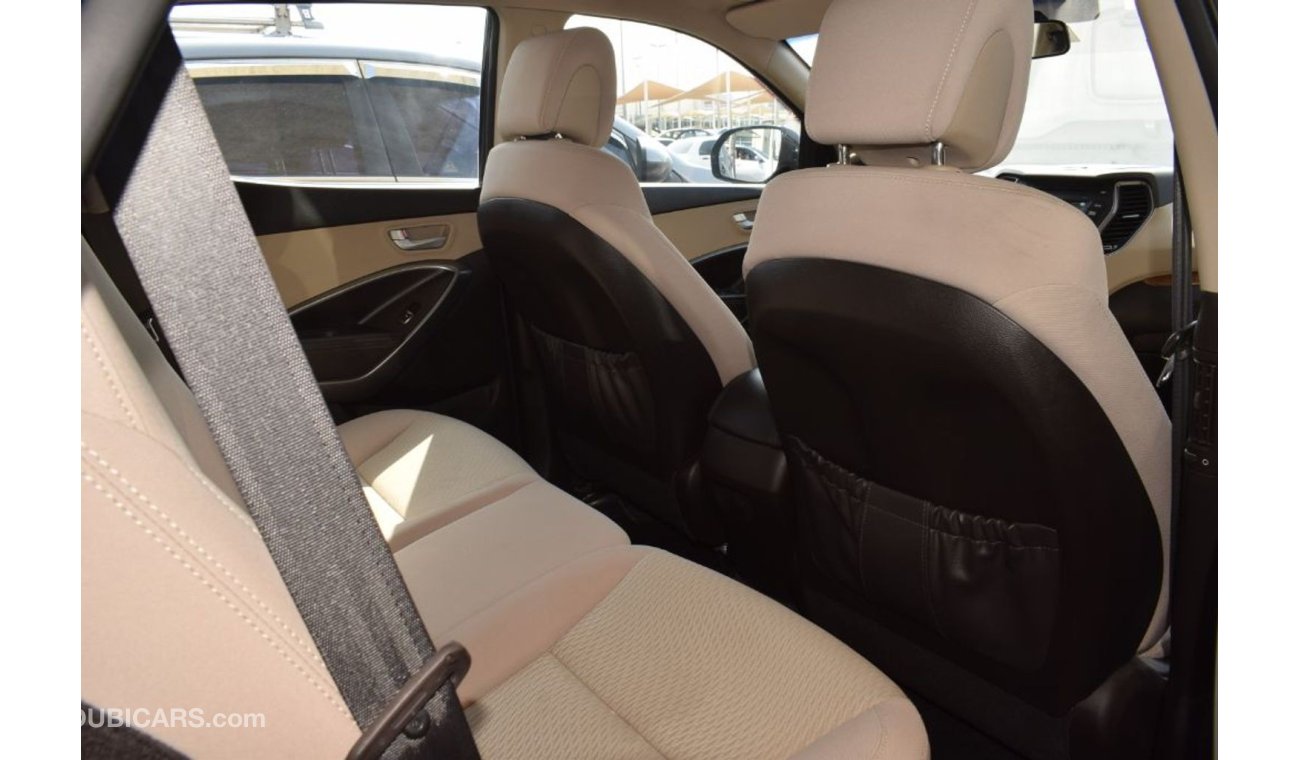 Hyundai Santa Fe 2015 V4 excellent condition No accidents. this is a good motor. GCC