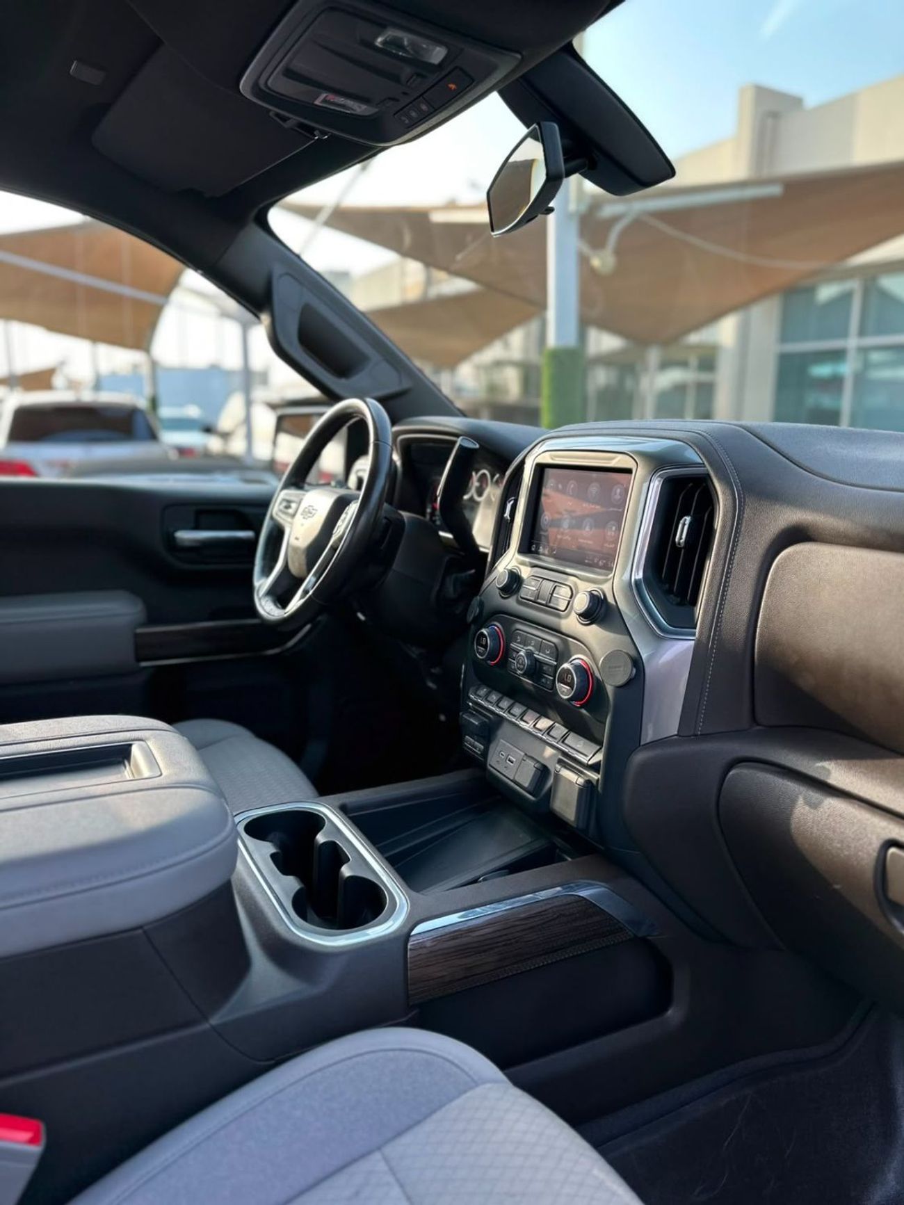 شيفروليه سيلفارادو 1500 REGULAR CAB 2LT TRAILBOSS