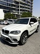 بي أم دبليو X5 xDrive 35i 3.0L (7 Seater)