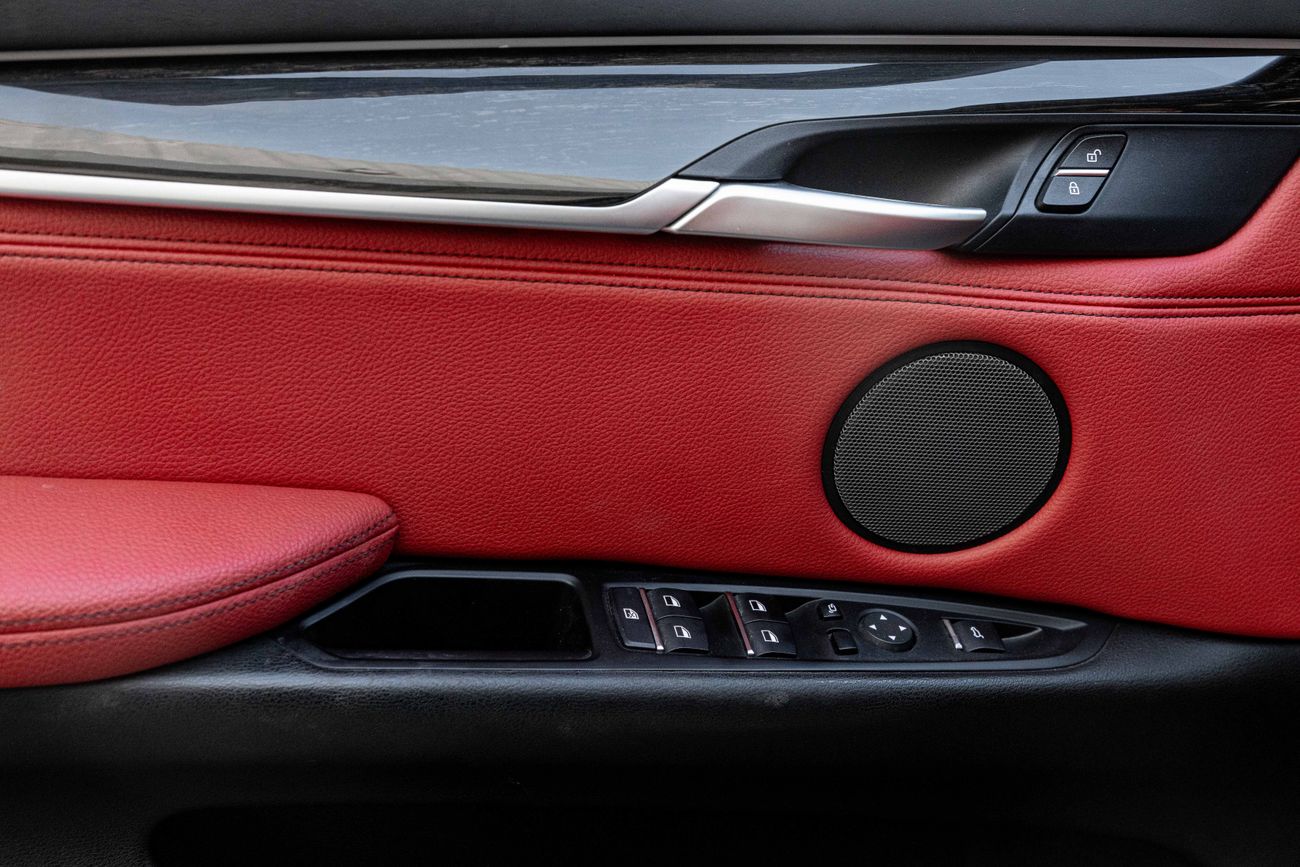 BMW X6 X6 Xdrive 50i | 2,057 P.M | 0% Downpayment | AGENCY RECORD!