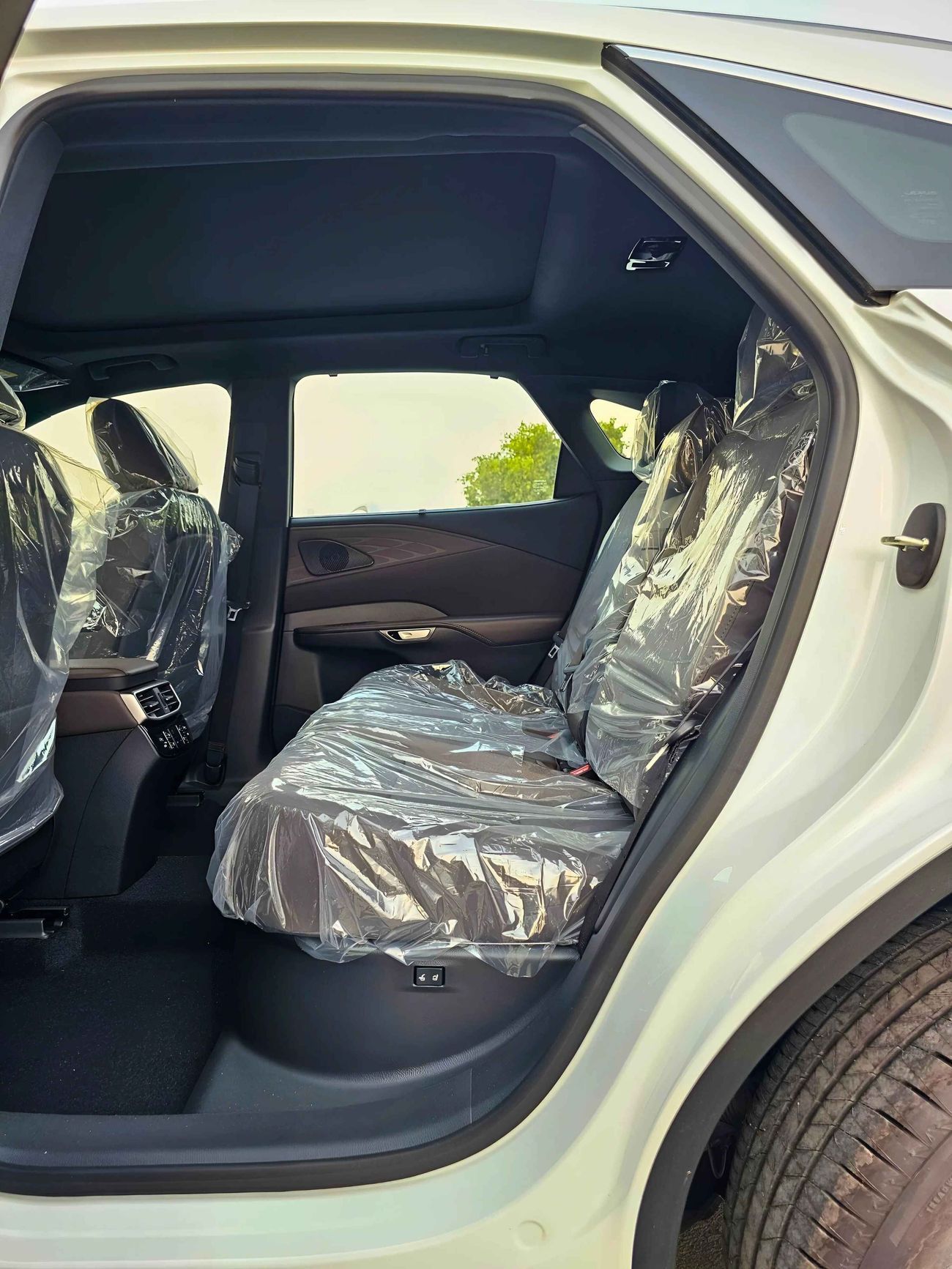 Lexus RX350 LUXURY / 2.4L V4 PETROL / HIGH OPTION / PANORAMIC ROOF / CODE#RXEO