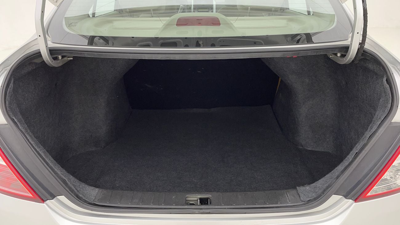 Nissan Sunny SV 1.5 | Zero Down Payment | Home Test Drive