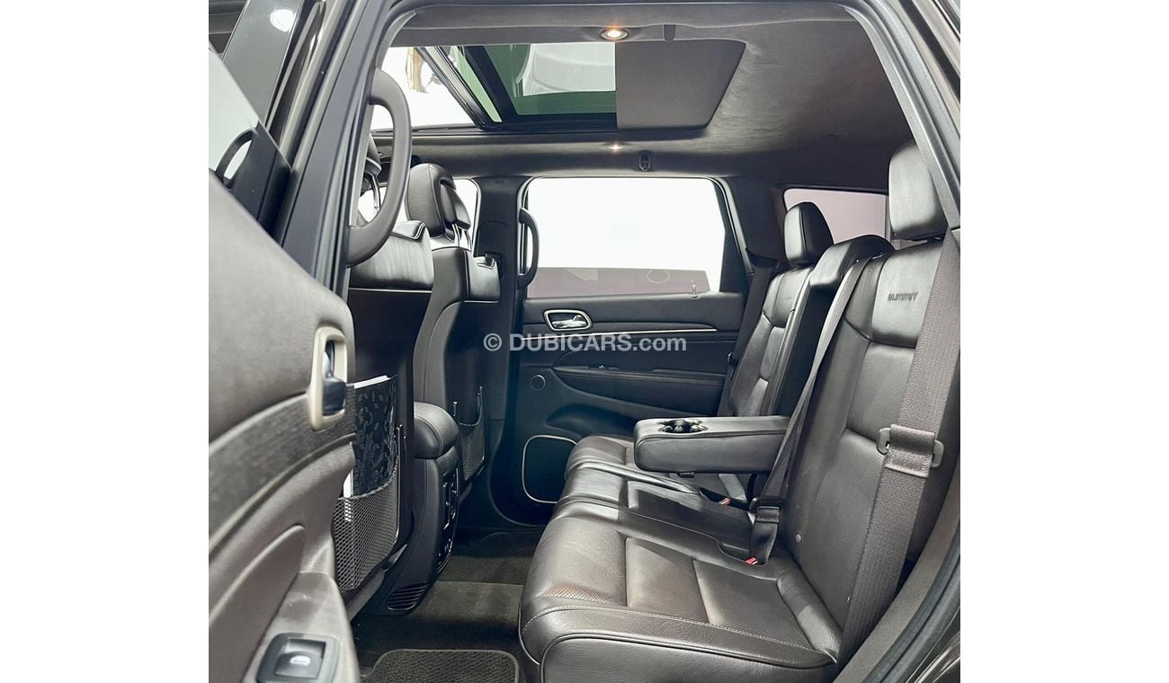 Jeep Grand Cherokee 2017 Jeep Grand Cherokee Summit, Full Service History, Warranty, GCC