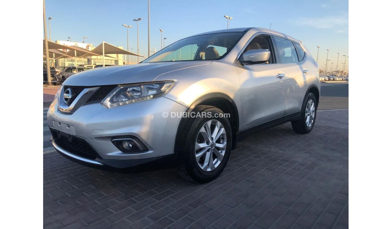 Nissan XTrail Nissan XTrail model 2015 GCC car prefect condition full service full option low mileage