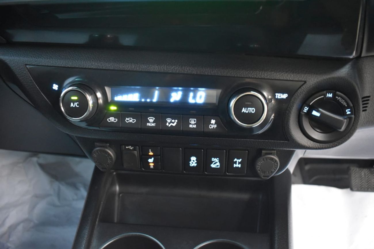 Toyota Hilux diesel right hand drive 2,8l automatic gear only for export available