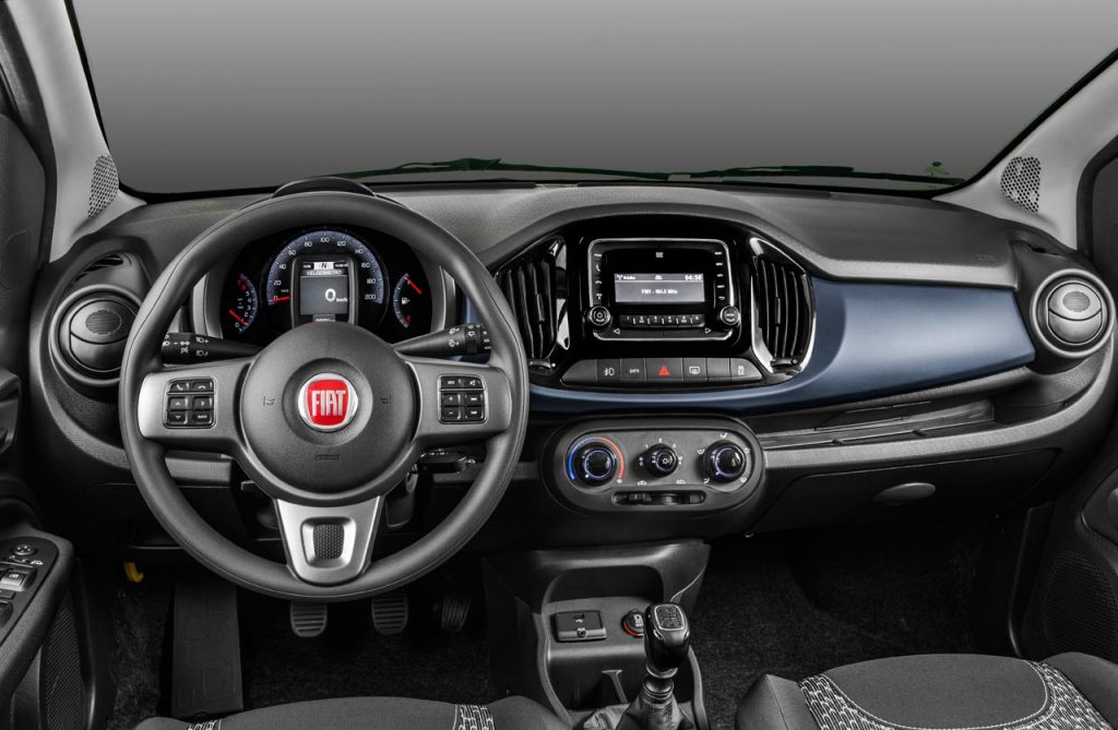 Fiat Uno interior - Cockpit