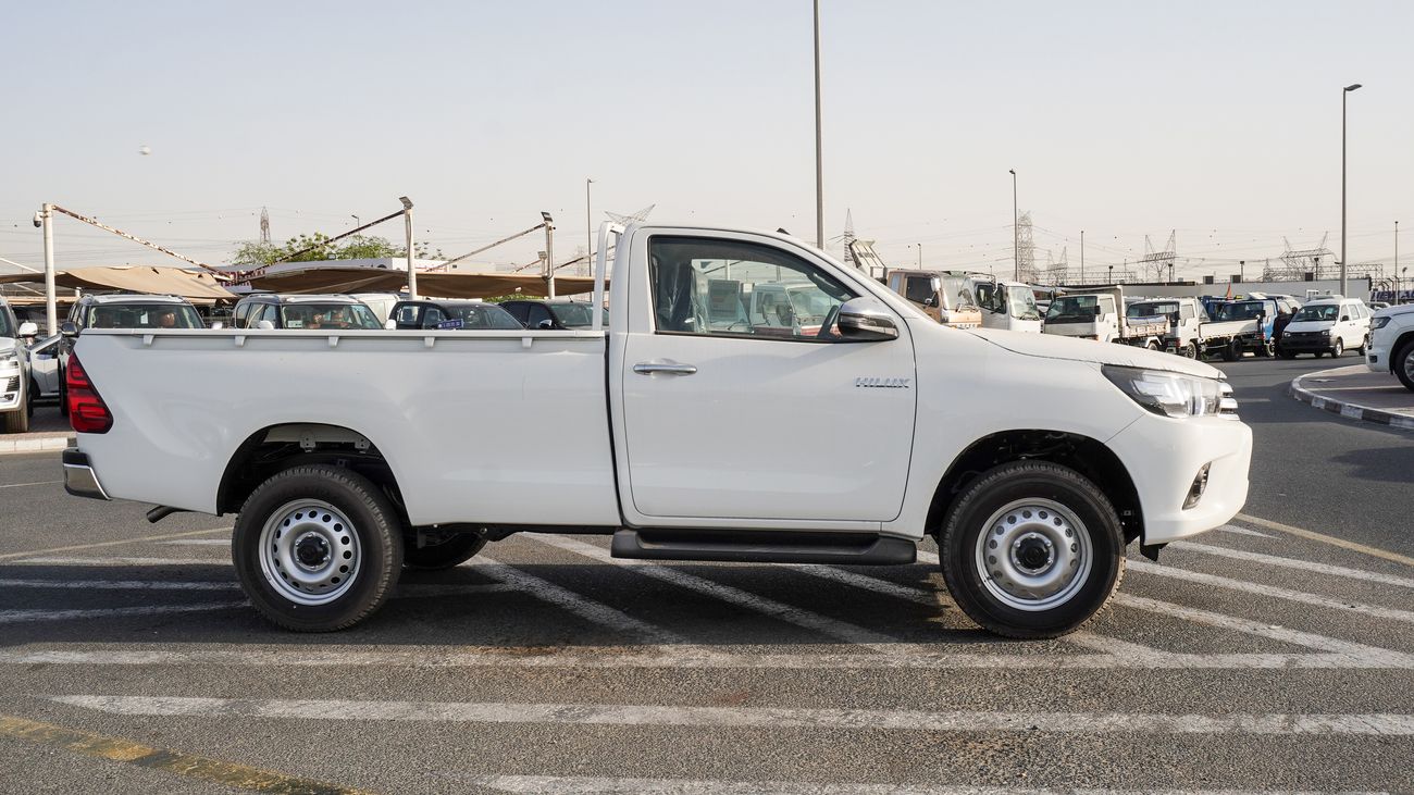 Toyota Hilux 2.4L Diesel 4WD Single Cabin M/T