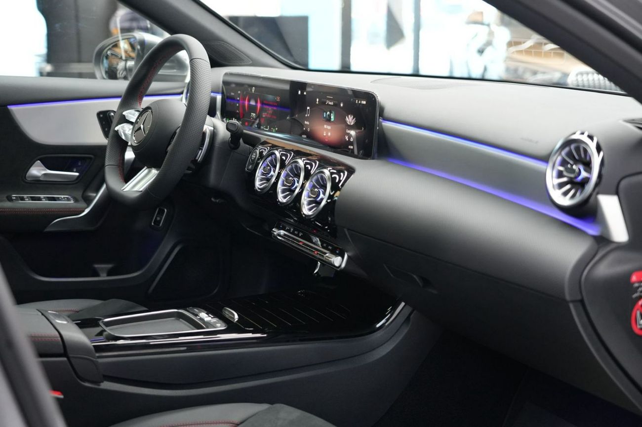 Mercedes-Benz A 200 Mercedes-Benz A 200 | 2026 GCC 0km | Agency Warranty | AMG Package