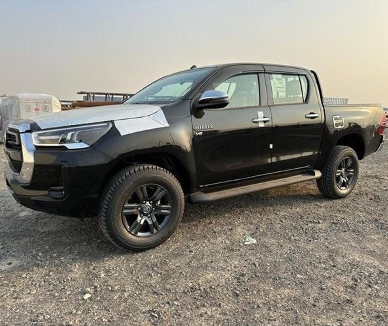 Toyota Hilux 2026 Toyota Hilux SR5 Double Cab Pickup 4.0L V6 Petrol A/T 4x4 Export Only