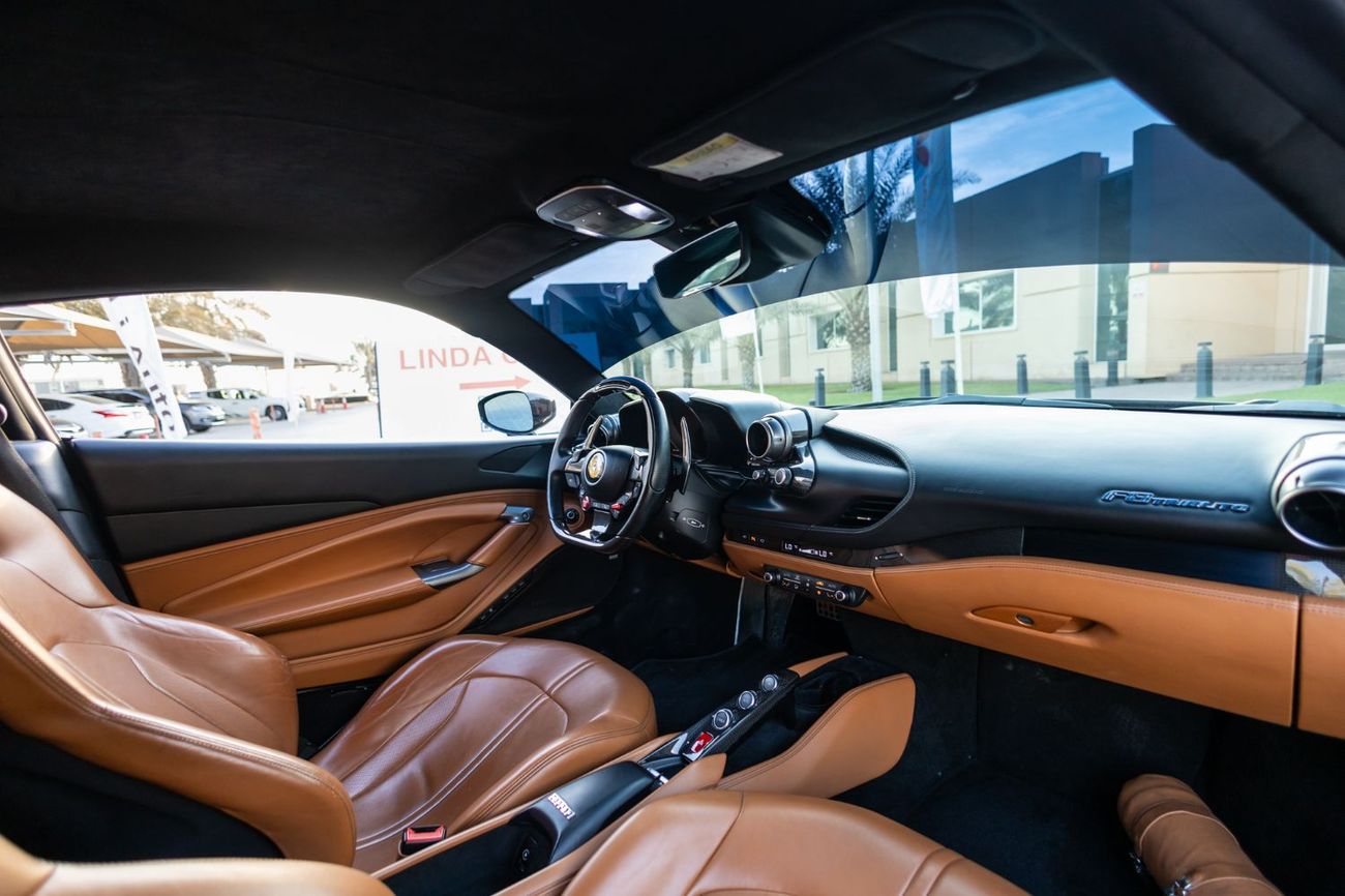 Ferrari F8 Tributo 3.9T V8