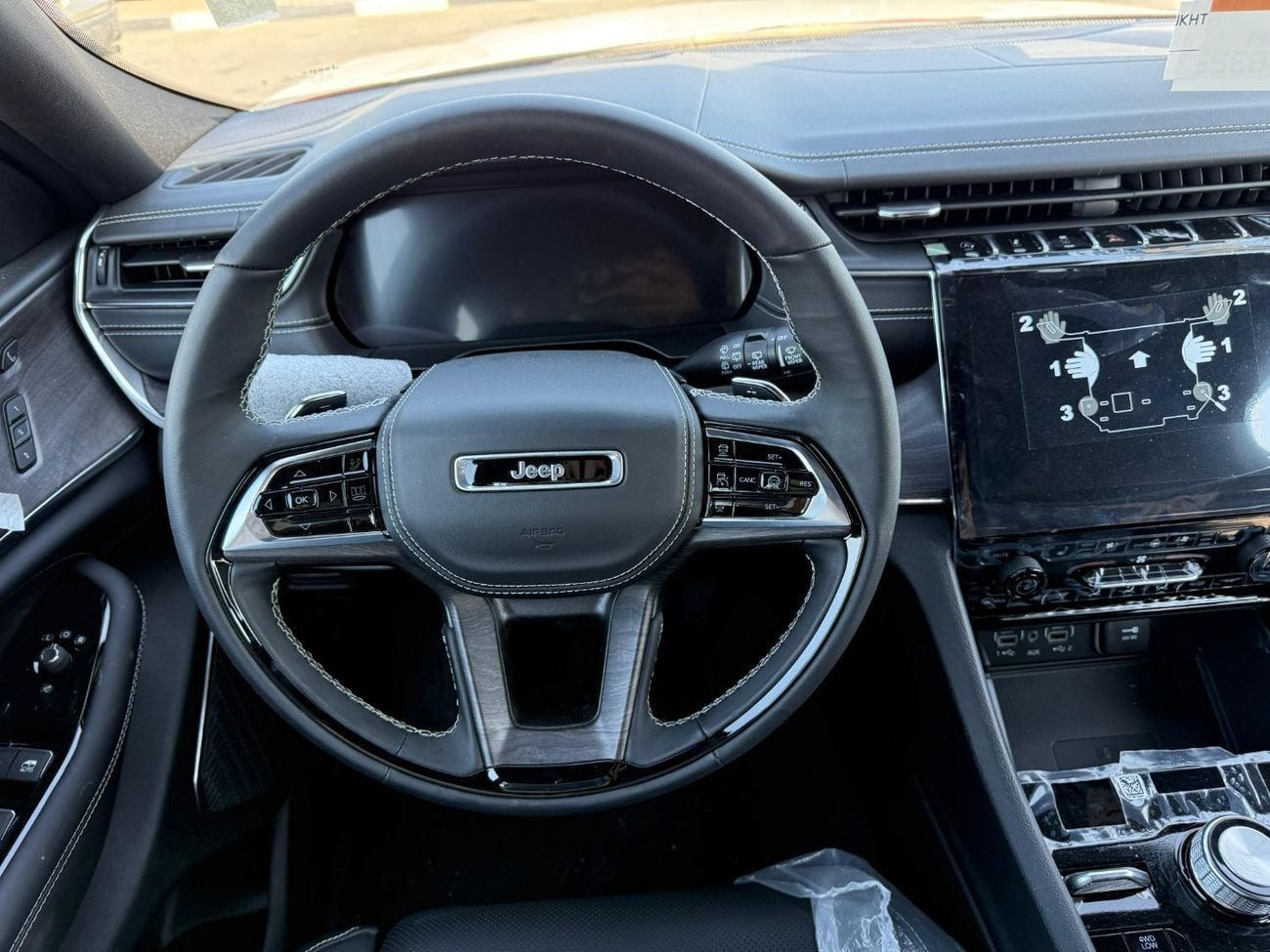 جيب جراند شيروكي EXPORT PRICE - Grand Cherokee Overland 3.6L