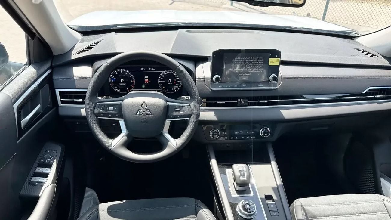 Mitsubishi Outlander Mitsubishi Outlander 2.5L 4WD MID OPTION 7-SEATER AT 2025 • Petrol • Automatic