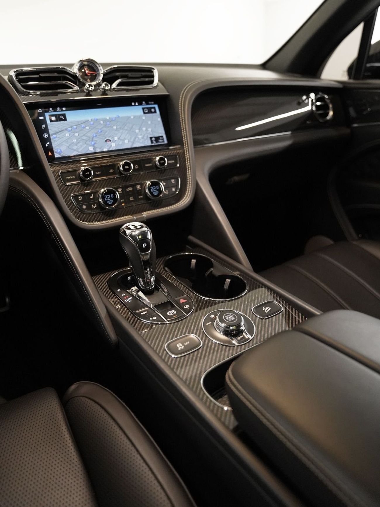 بنتلي بينتايجا Bentayga 4.0T 2021 Bentley Mulliner Blackline, Warranty, Full Bentley Service History, Fully Loaded,