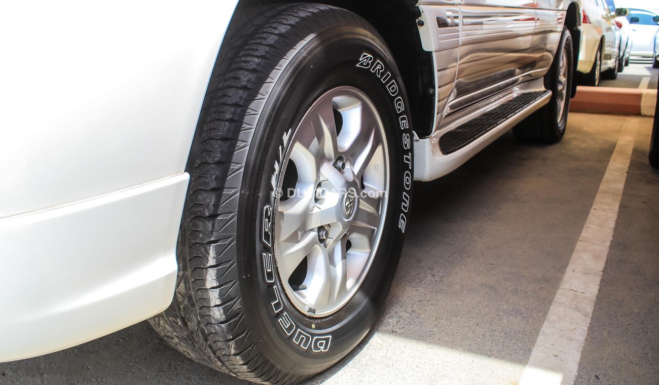 تويوتا لاند كروزر VXR V8