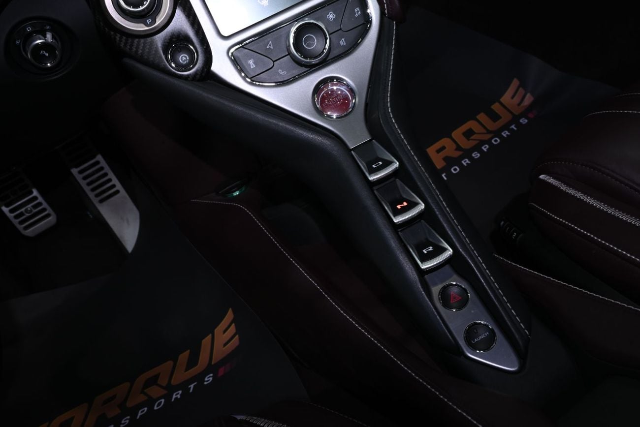 McLaren 720S PERFORMANCE 2018 McLaren 720s Performance, Full Service History, Full PPF, Excellent Condition, GCC