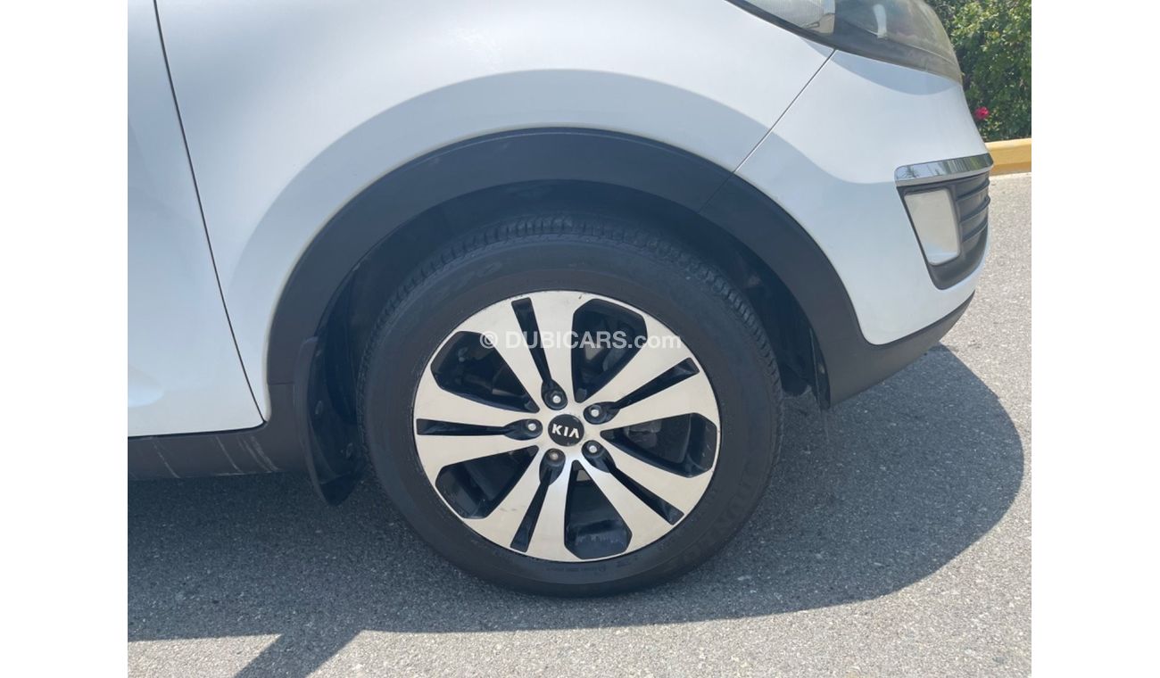 Kia Sportage Kia Sportage 2,0 (GCC- SPEC) - 2011- VERY GOOD CONDITION