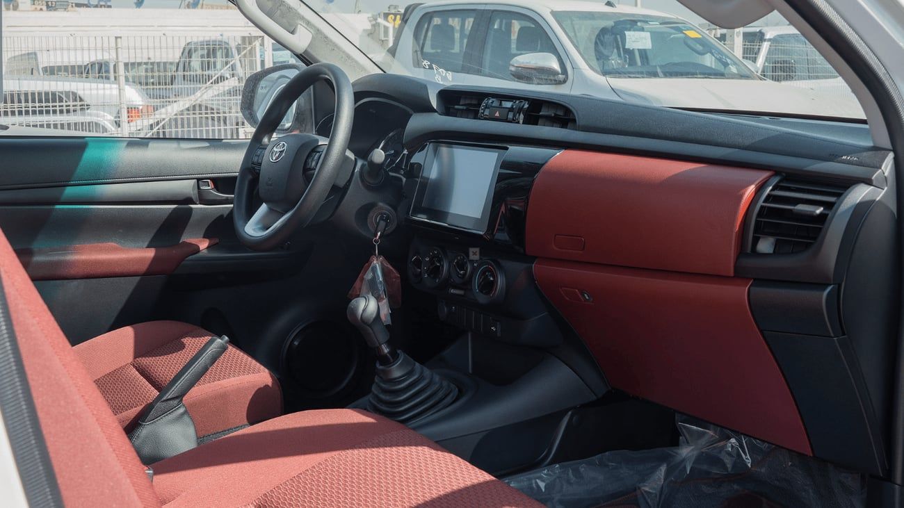 Toyota Hilux ECT0115 - Toyota Hilux Single Cab – 2.7L Petrol Manual 4wd White with Red 2025