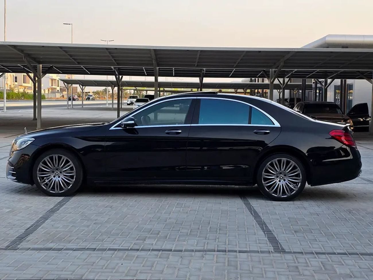 مرسيدس بنز S 560 S 560 | Pristine Condition | Luxury Sedan