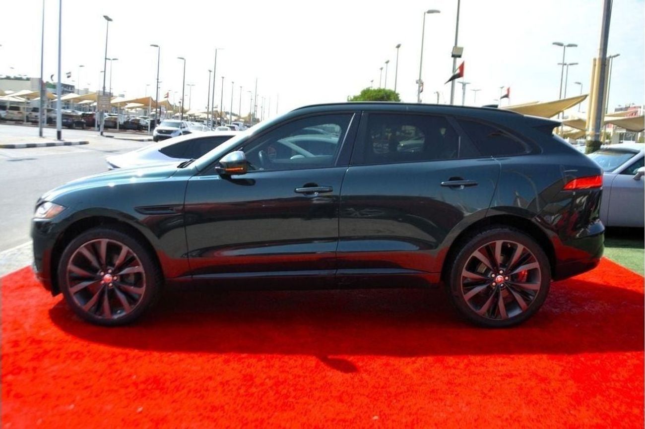 Jaguar F-PACE S 3.0L (380 HP)JAGUAR F-PACE ( S ) CLEAN CAR / FULL OPTION -PANORAMIC ROOF