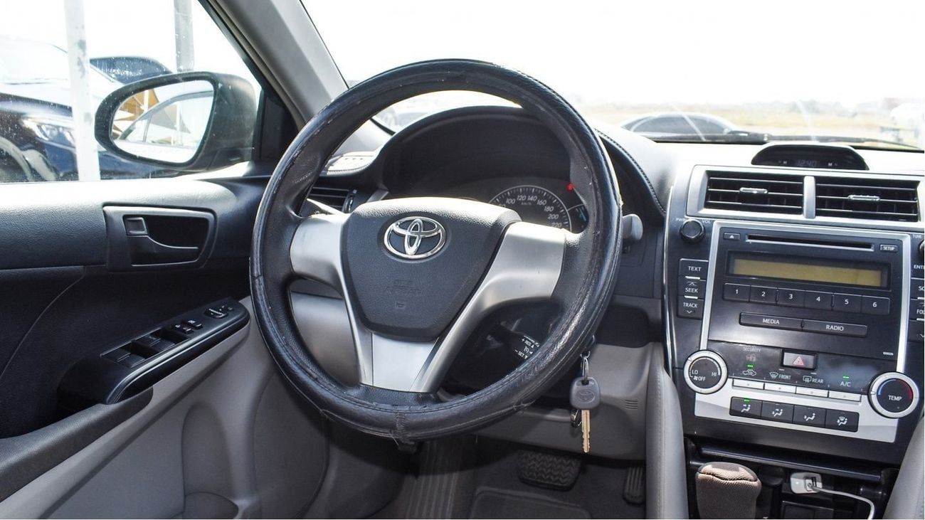 Toyota Camry S
