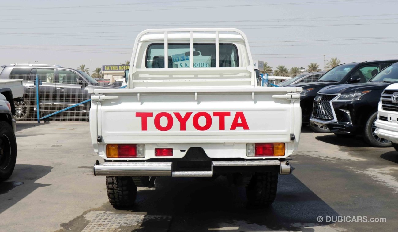 Toyota Land Cruiser Pick Up