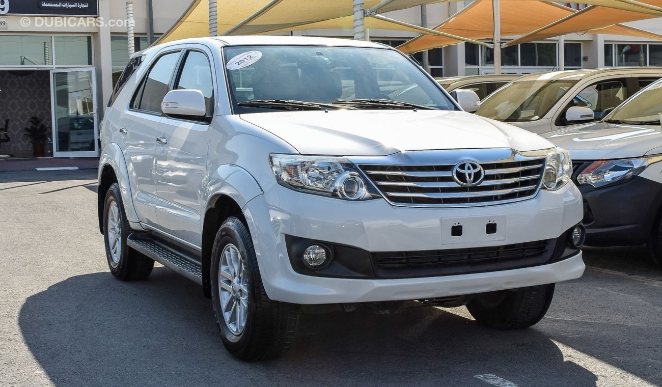 Toyota Fortuner SR5