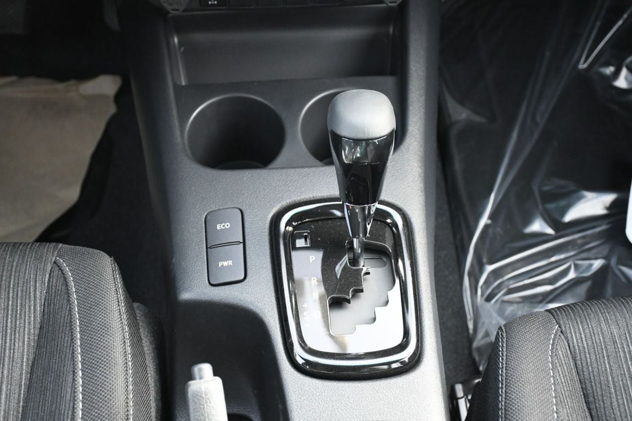تويوتا هيلوكس Toyota Hilux 4.0 LTR V6 Adventure Automatic Petrol 4x4 With Air Compressor