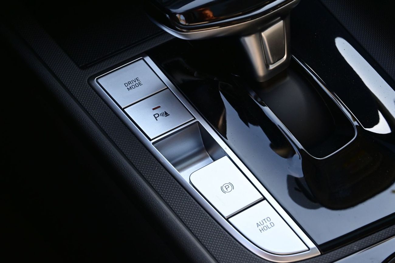 Hyundai Elantra Hyundai Elantra 1.5L Petrol, Model 2025, Color Grey