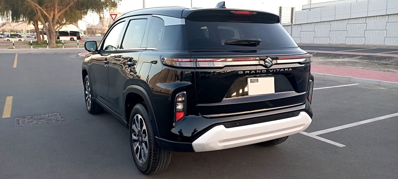 Suzuki Grand Vitara TOP OPTION 2024 GCC (ACCIDENT FREE ORIGINAL PAINT PERFECT CONDITION)