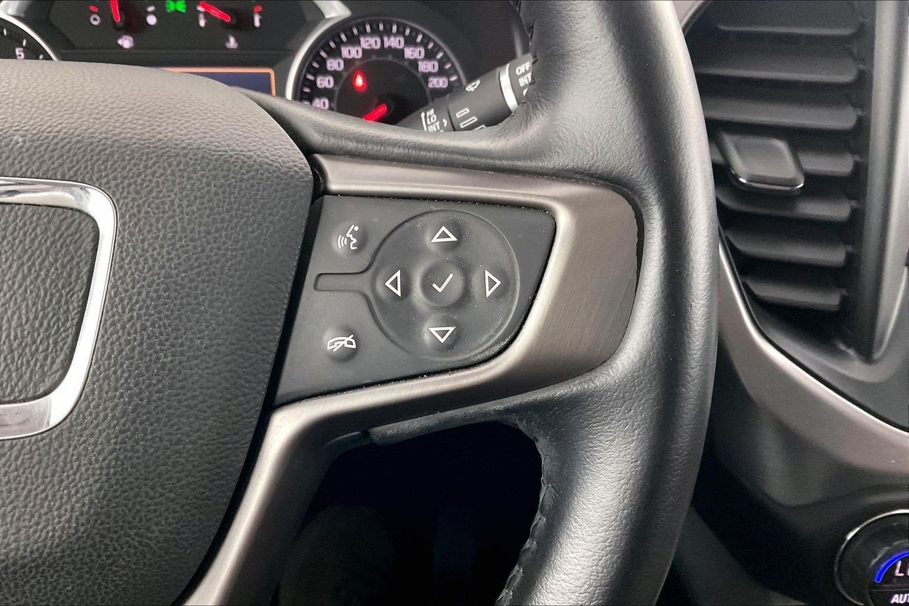 جي أم سي أكاديا AT4 | National Day Celebration | شامل الضمان | 0 ﺪﻔﻋﺓ ﺃﻮﻟﻯ