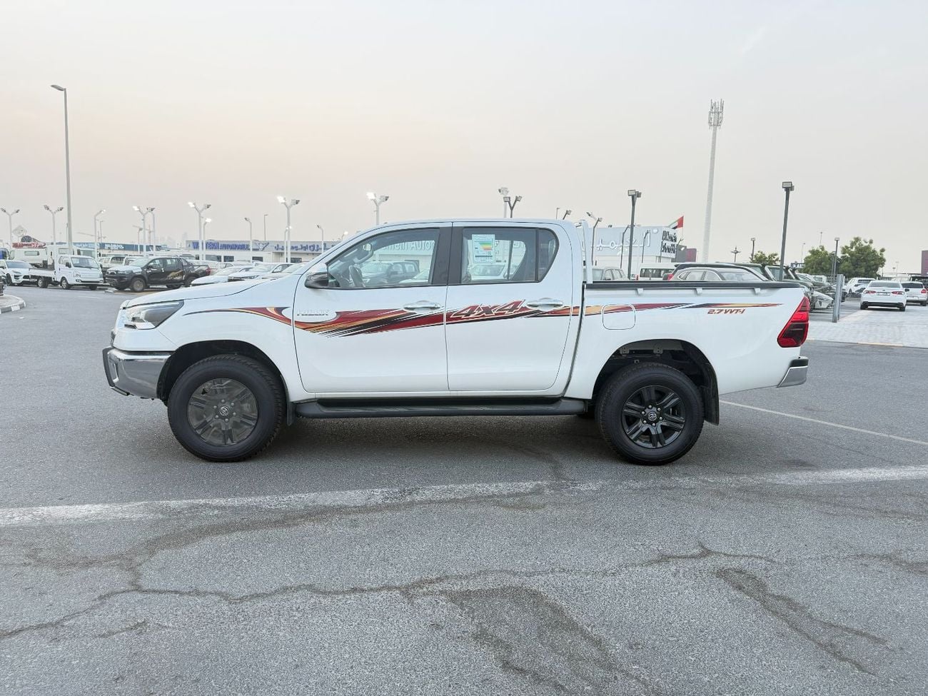 Toyota Hilux SR5 (NON GCC)