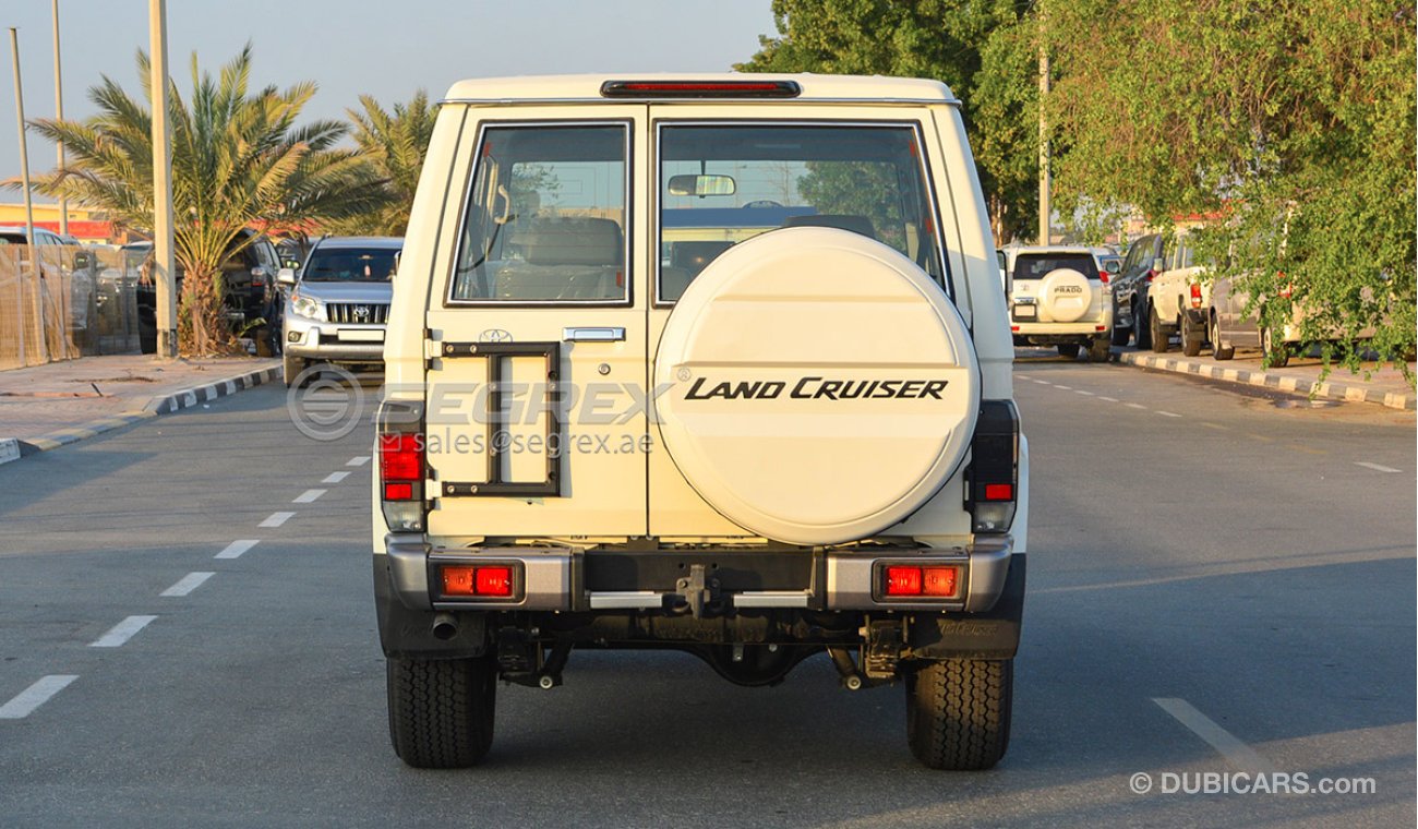 تويوتا لاند كروزر هارد توب LC71 , 4.0L Petrol - with Additional Accessories (Cool box, Compressor, Winch)