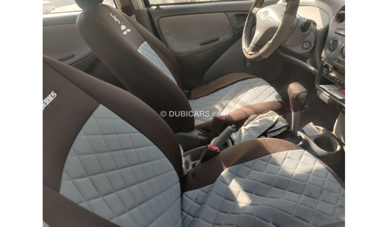 تويوتا ايكو 2001 model single owner use 2 keys available