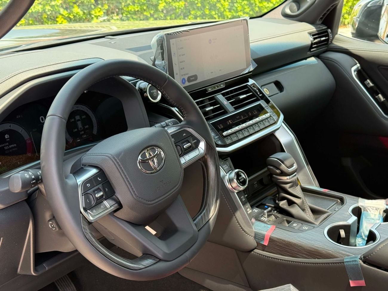 تويوتا لاند كروزر VXR VXR