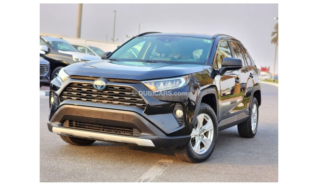 Toyota RAV4 LE Toyota Rav4 Hybrid 2020 model