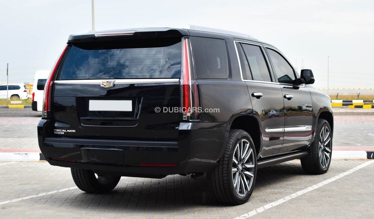 Cadillac Escalade Platinum BLACK EDITION 2015 GCC LOW KILOMETER PERFECT CONDITION