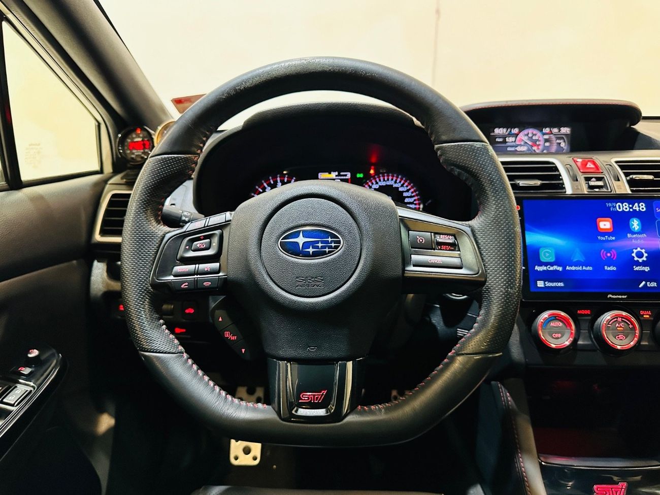 سوبارو امبريزا WRX STI