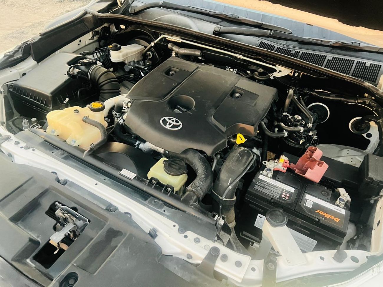 تويوتا هيلوكس DIESEL 2.8 LITER ,RIGHT HAND DRIVE ,AUTO TRANSMISSION ,ONLY FOR EXPORT