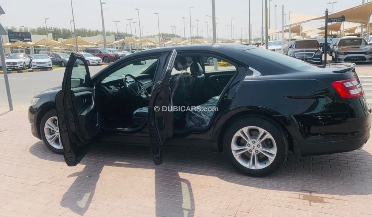 Ford Taurus SE Very Clean Car