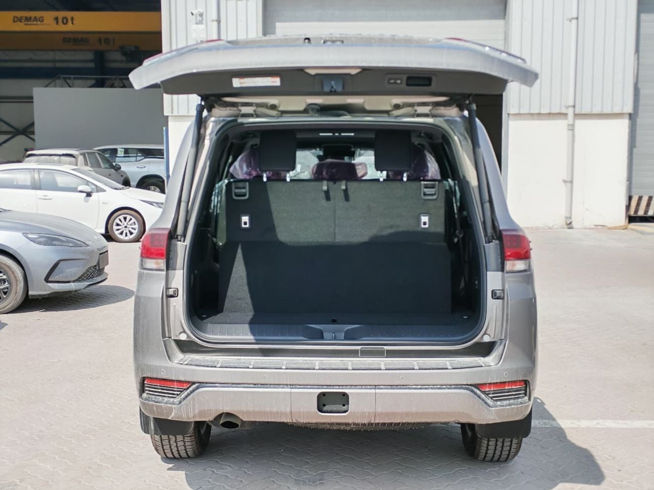 تويوتا لاند كروزر 2025 Toyota Land Cruiser LC300 GXR High-Option 3.5L V6 Twin Turbo Petrol A/T 4WD Export Only