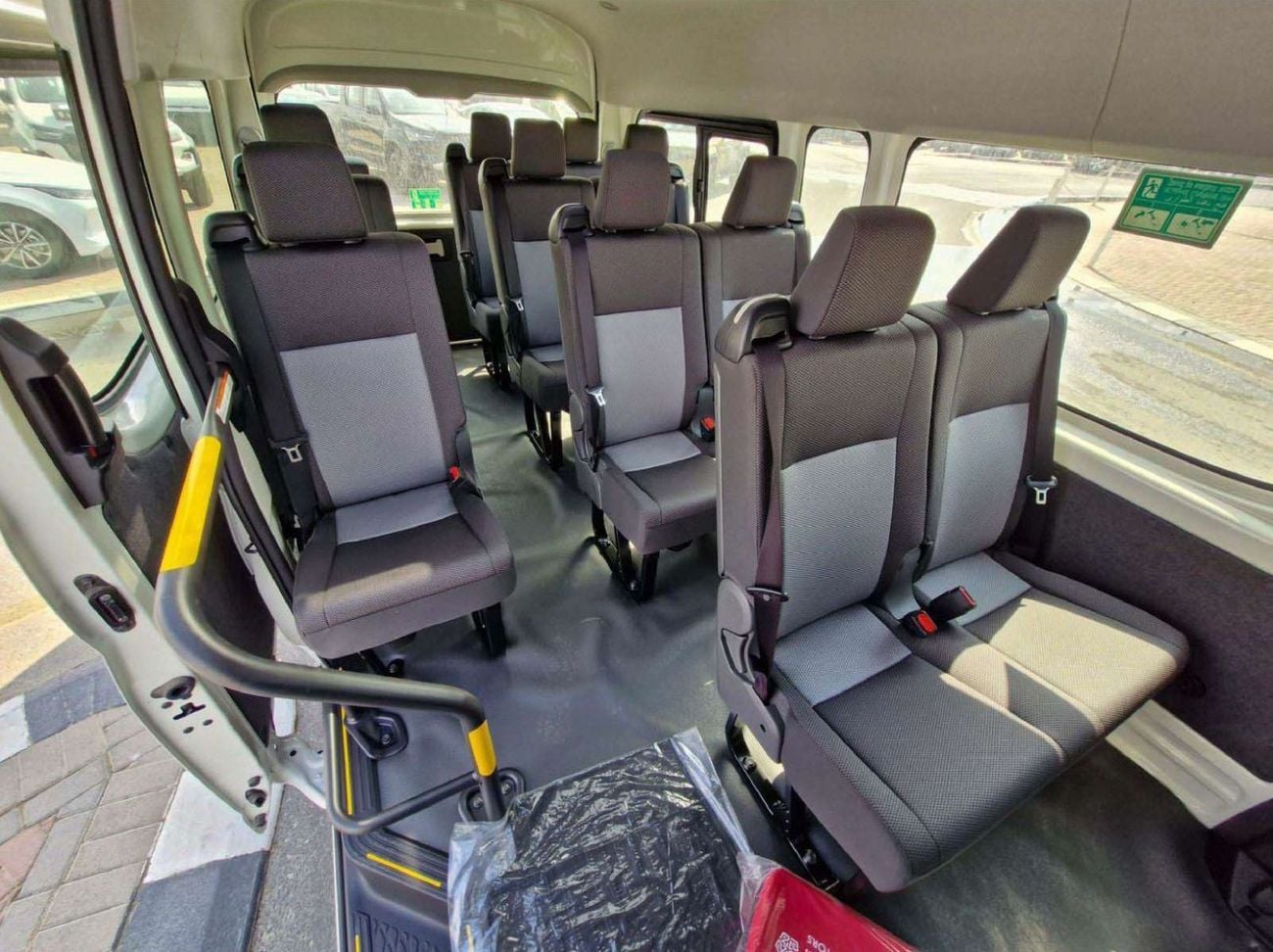 Toyota Hiace 2.8L DSL 13 SEATS HIGHROOF WITH SUNROOF AND DOOR HANDLE SAUDI SPECS