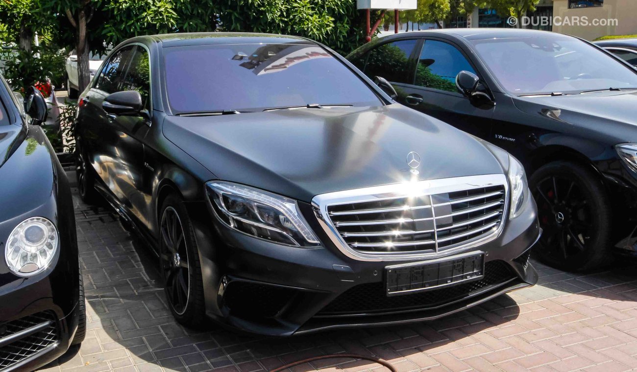 Mercedes-Benz S 63 AMG 4 Matic