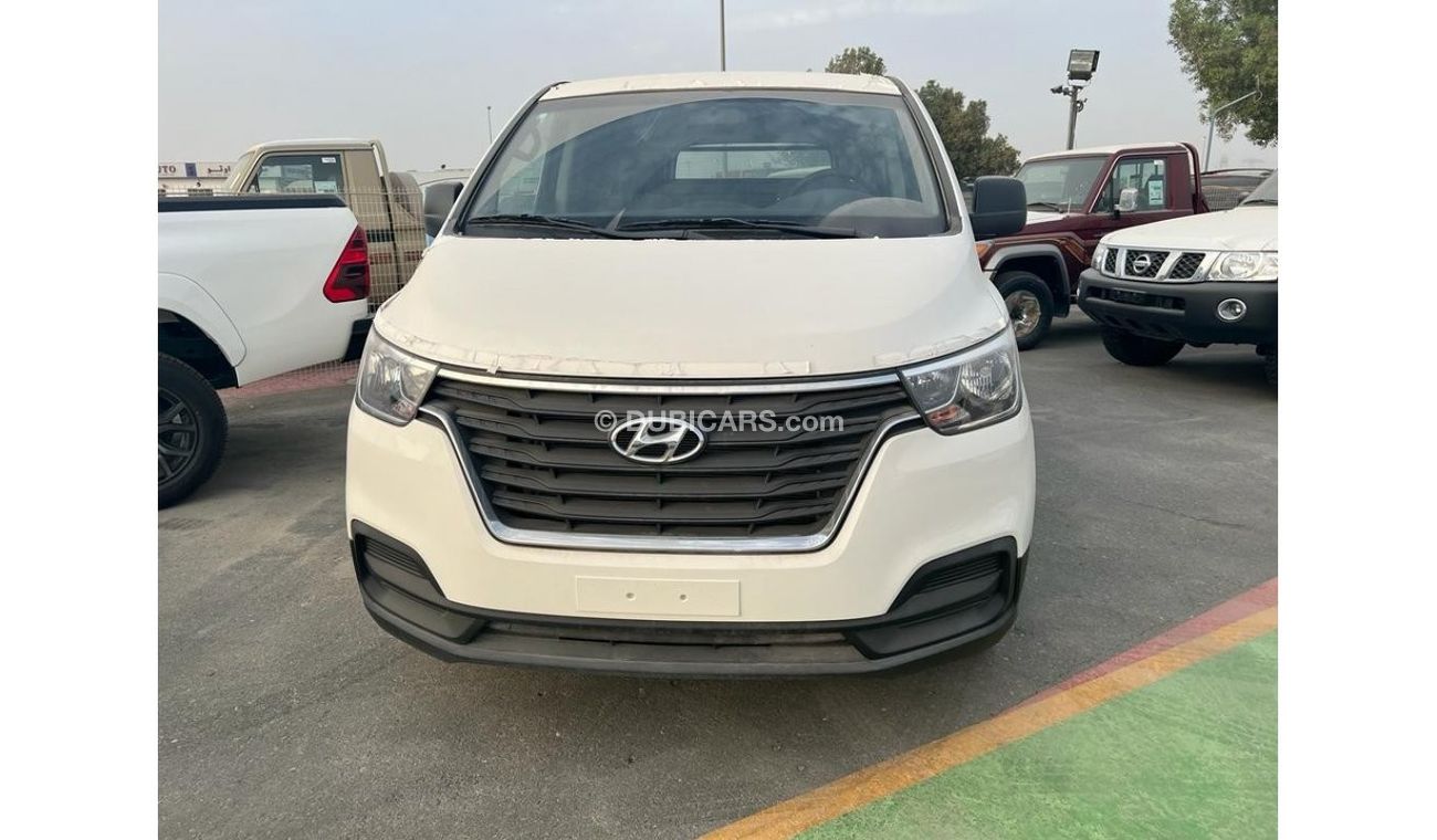 Hyundai H-1 PANEL VAN 2.4L BSC M/T PTR
