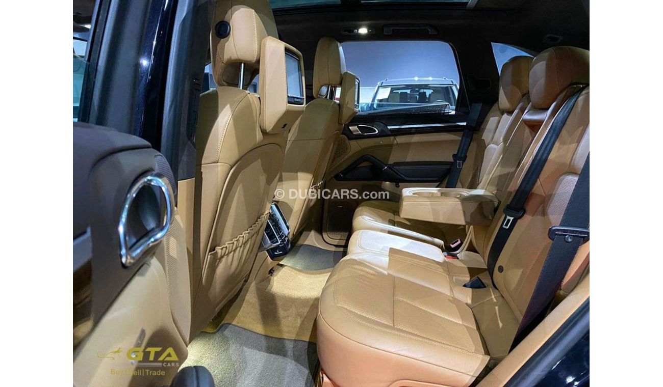 Porsche Cayenne 2014 Full Option Porsche Cayenne GTS Black Edition Full Naboodah service