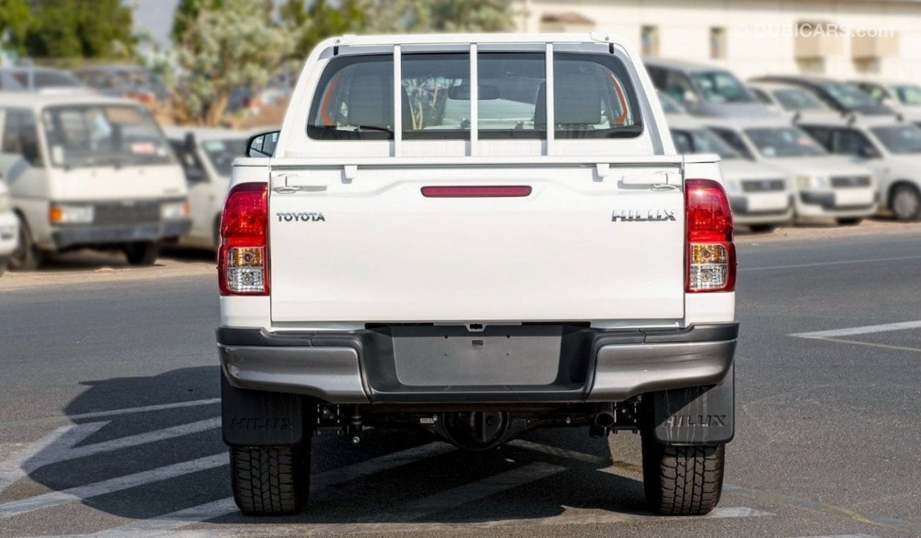 تويوتا هيلوكس (LHD) TOYOTA HILUX DC 2.4D MT 4X4 P.WINDOW MY2023 – WHITE